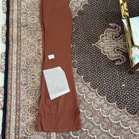 HIGH WAISTED FLARE PANTS - Picture 5 of 6